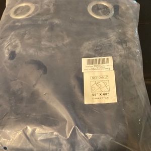 Curtin 55 by 68 or 140 cm to 173 cm